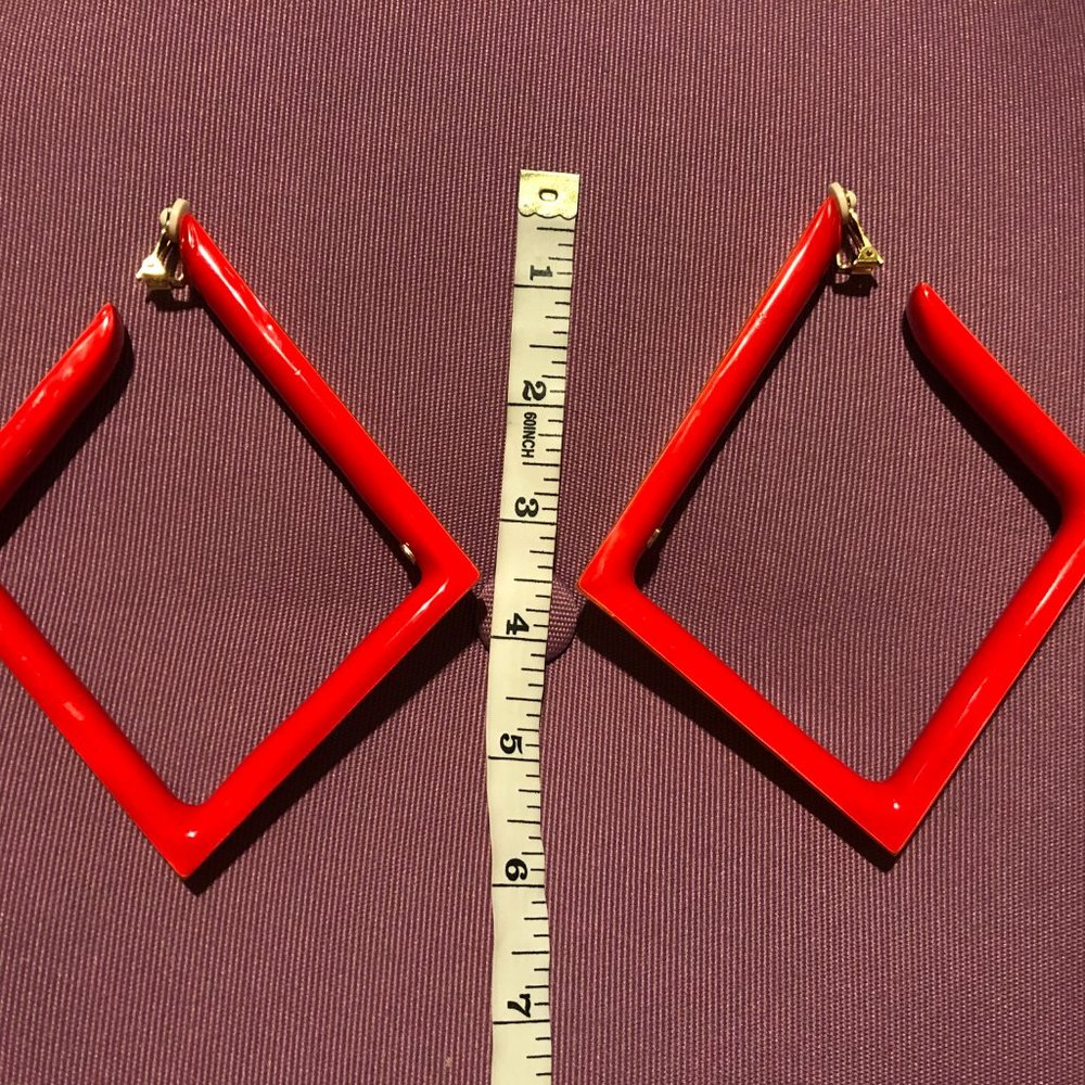 Neon square Clip earrings - Picture 9 of 16